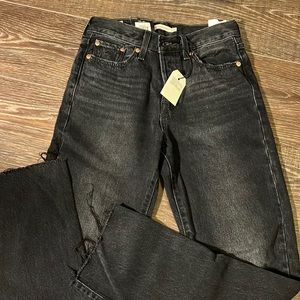 Levi’s Wedgie Straight Jean